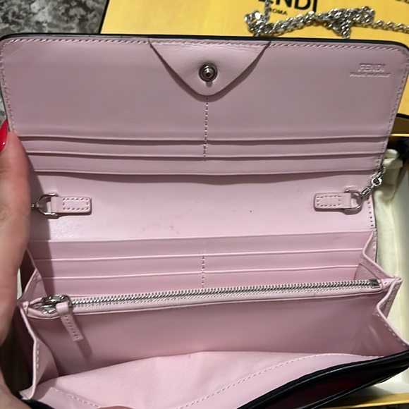 Fendi Roma - Picture 4 of 7